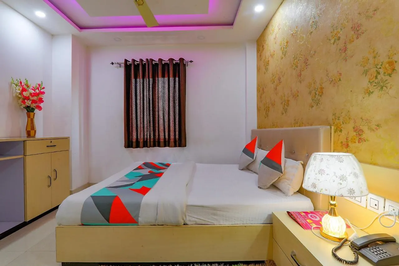 Fabexpress Moti Mahal Hotel Varanasi