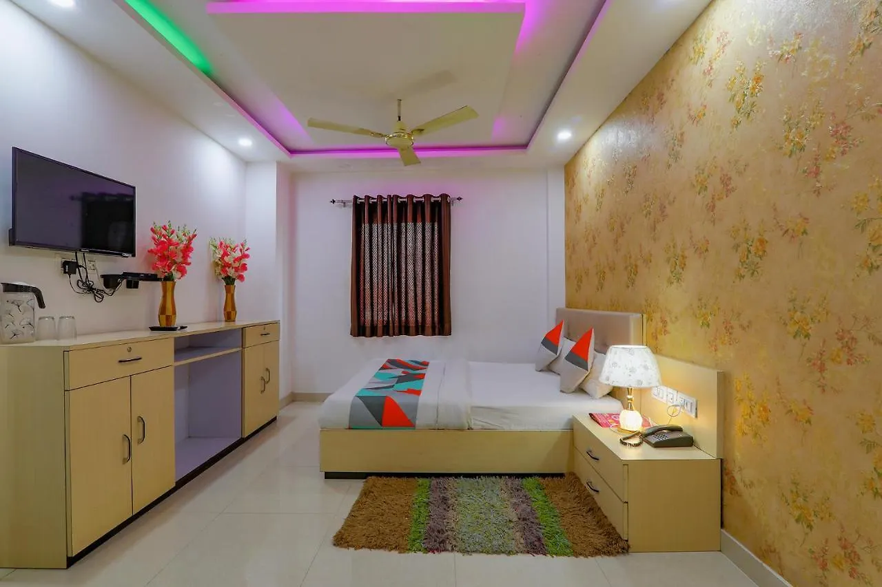 Fabexpress Moti Mahal Hotel Varanasi