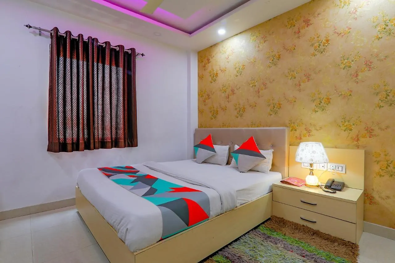 Fabexpress Moti Mahal Hotel Varanasi