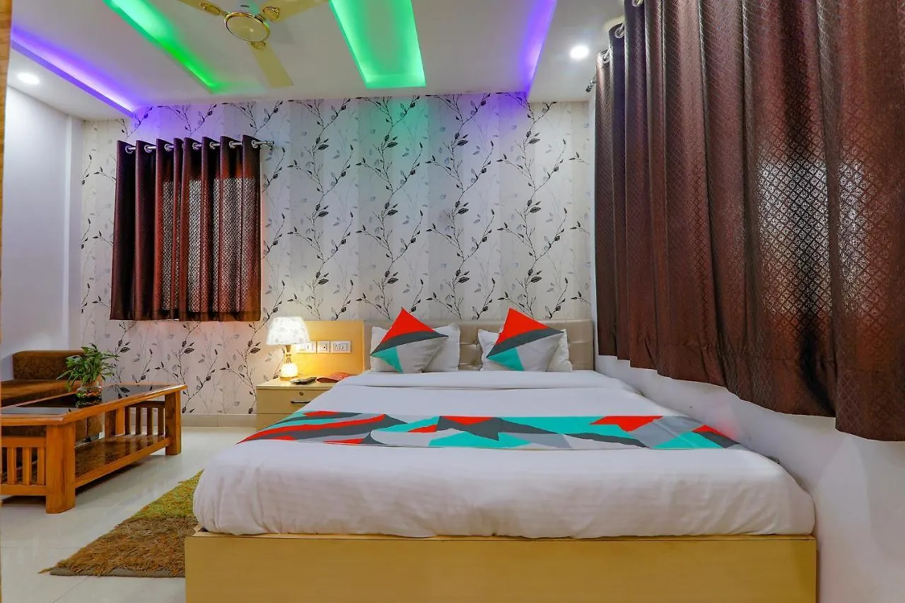 ***  Fabexpress Moti Mahal Otel Varanasi Hindistan